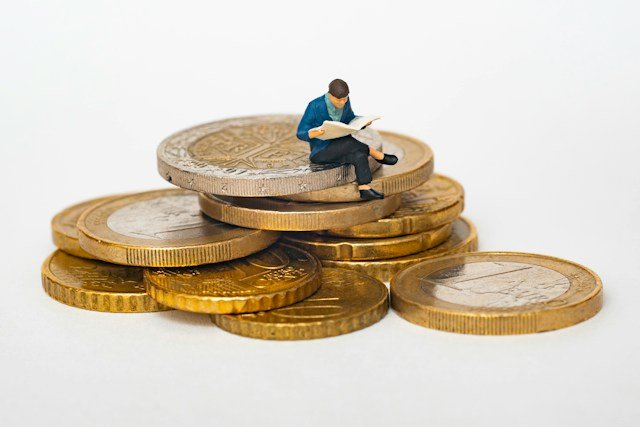 Decentralized Finance