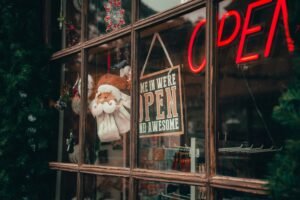 stores open on christmas