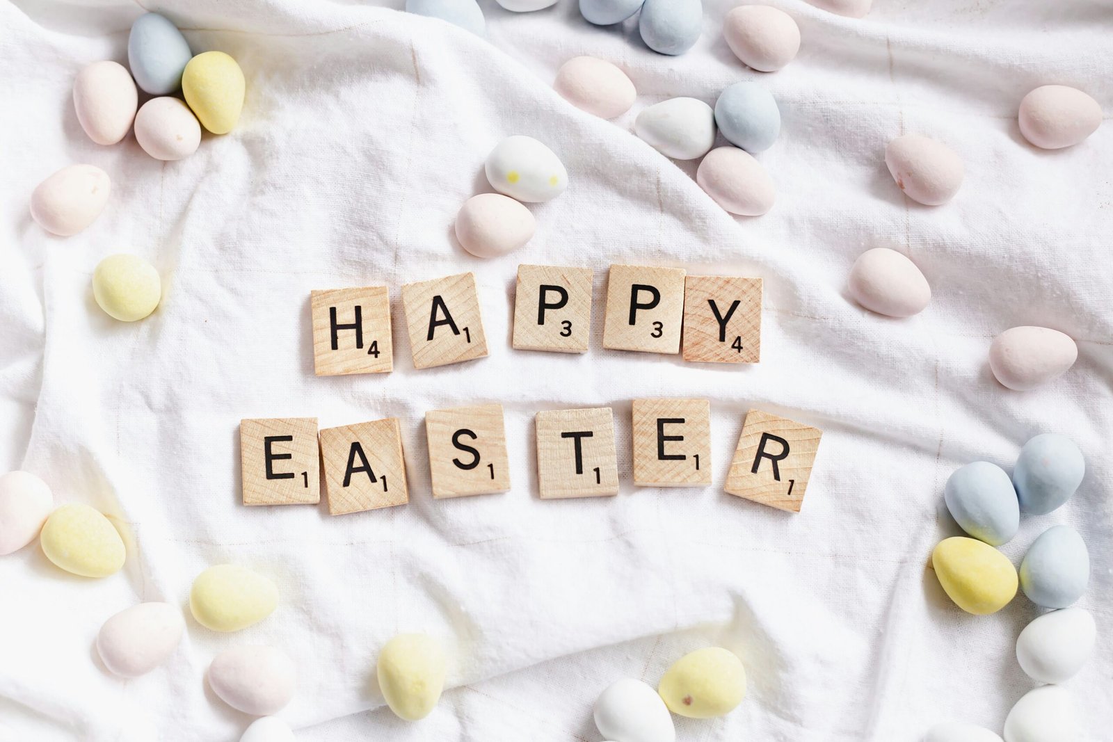 A decoration saying HAPPY EASTER